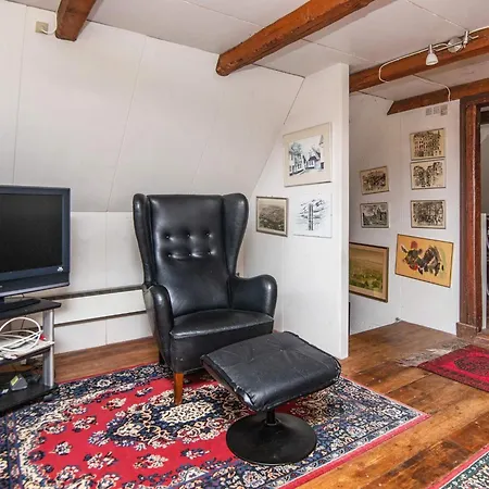 6 Person Home-by Traum